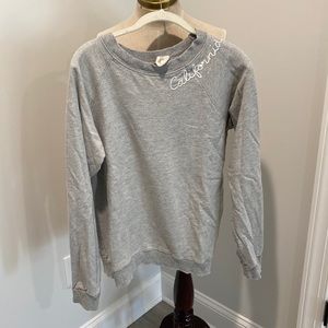 i stole my boyfriends shirt - california